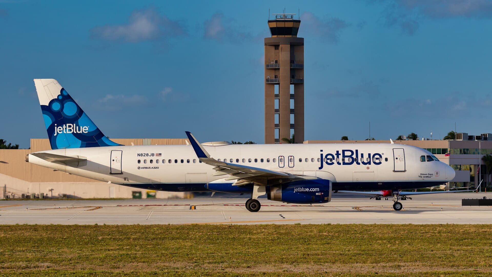 N828JB - Airbus