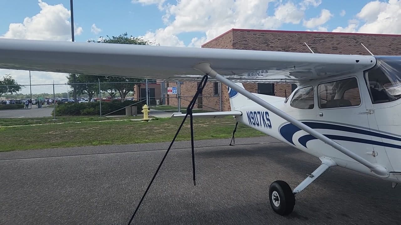 N907KS at KLAL