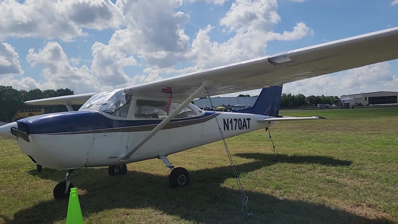 N170AT at KLAL