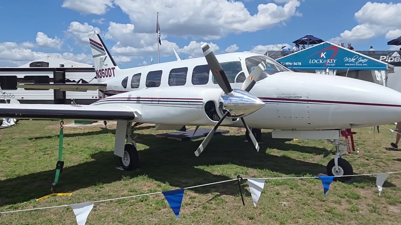 N3500T at KLAL