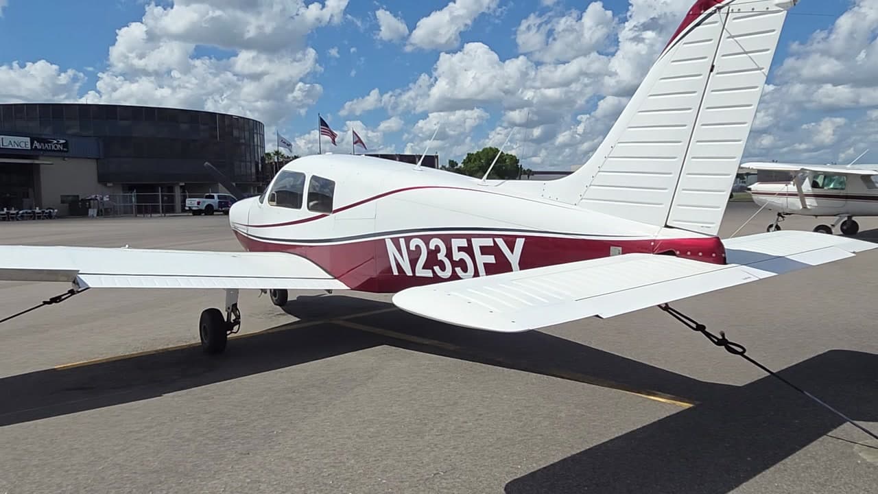 N235FY at KLAL
