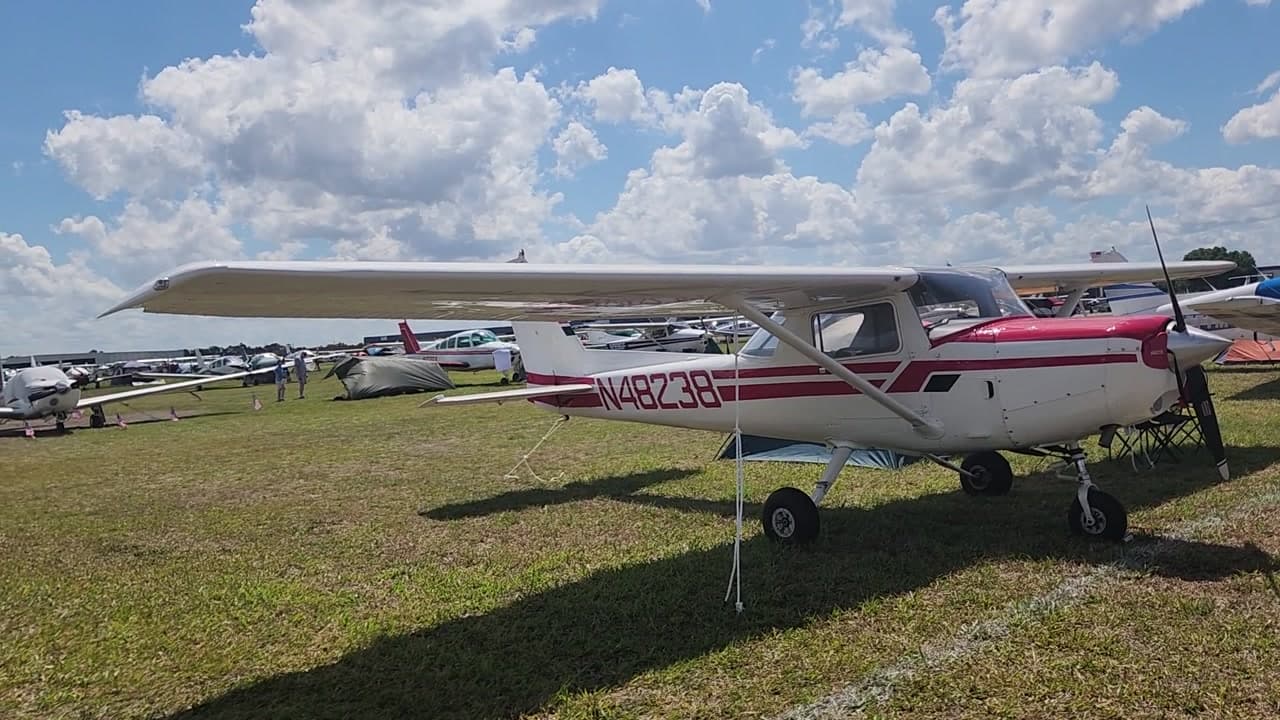 N48238 at KLAL