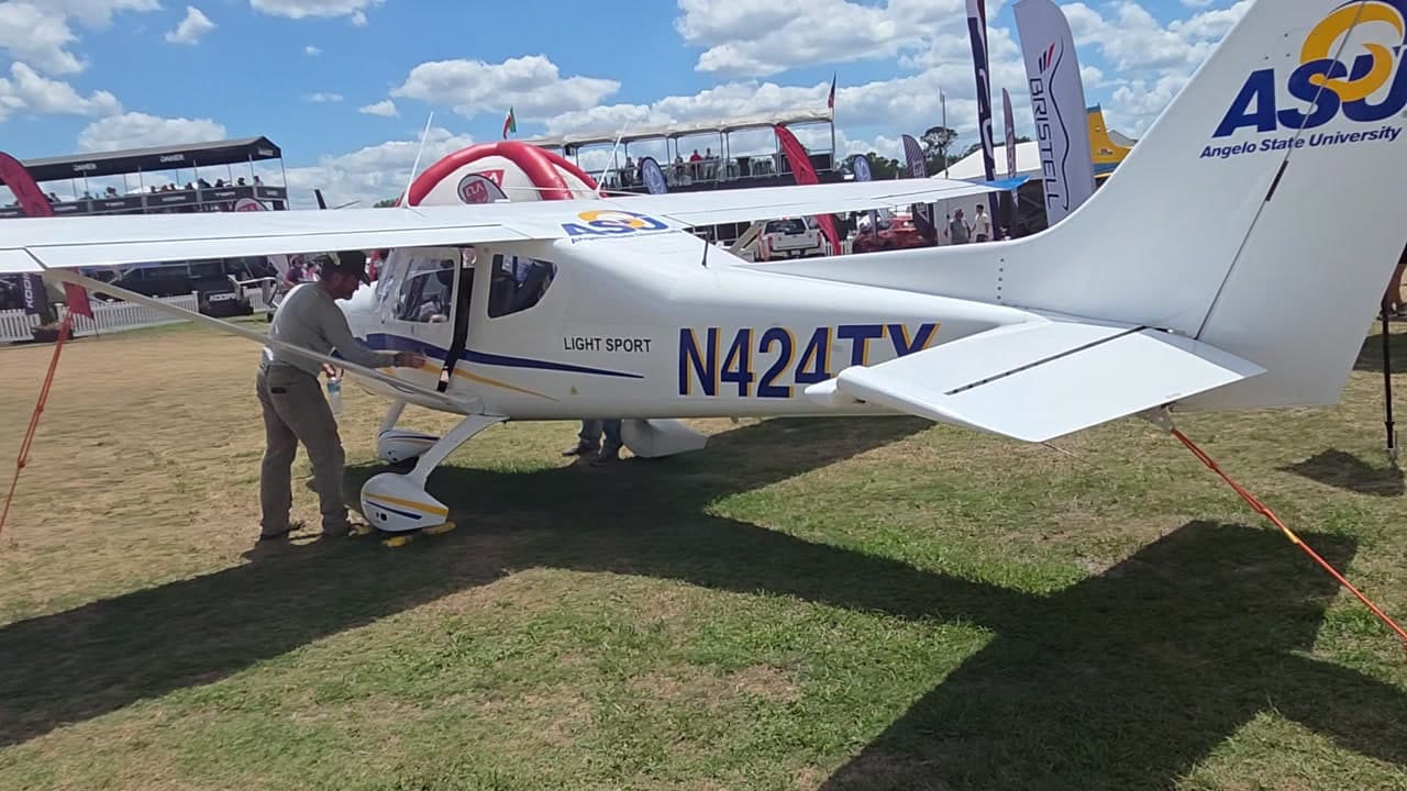 N424TY at KLAL