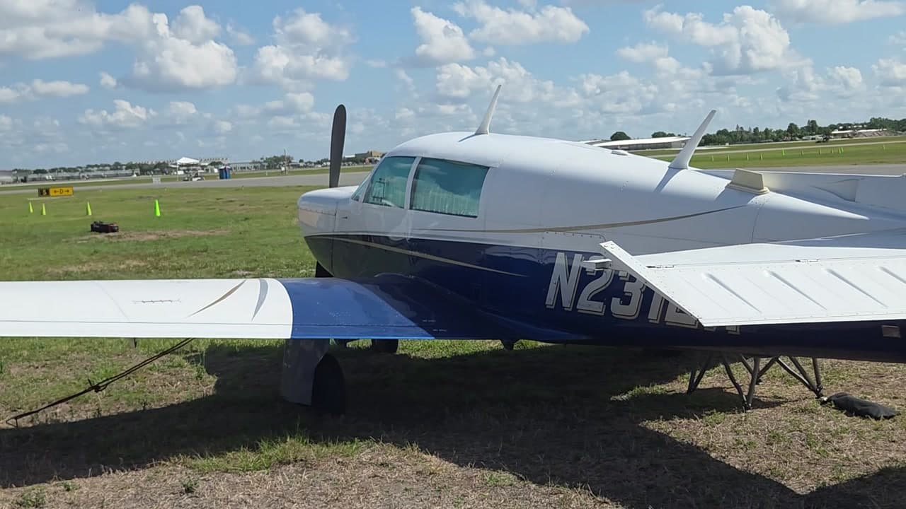 N231LA at KLAL