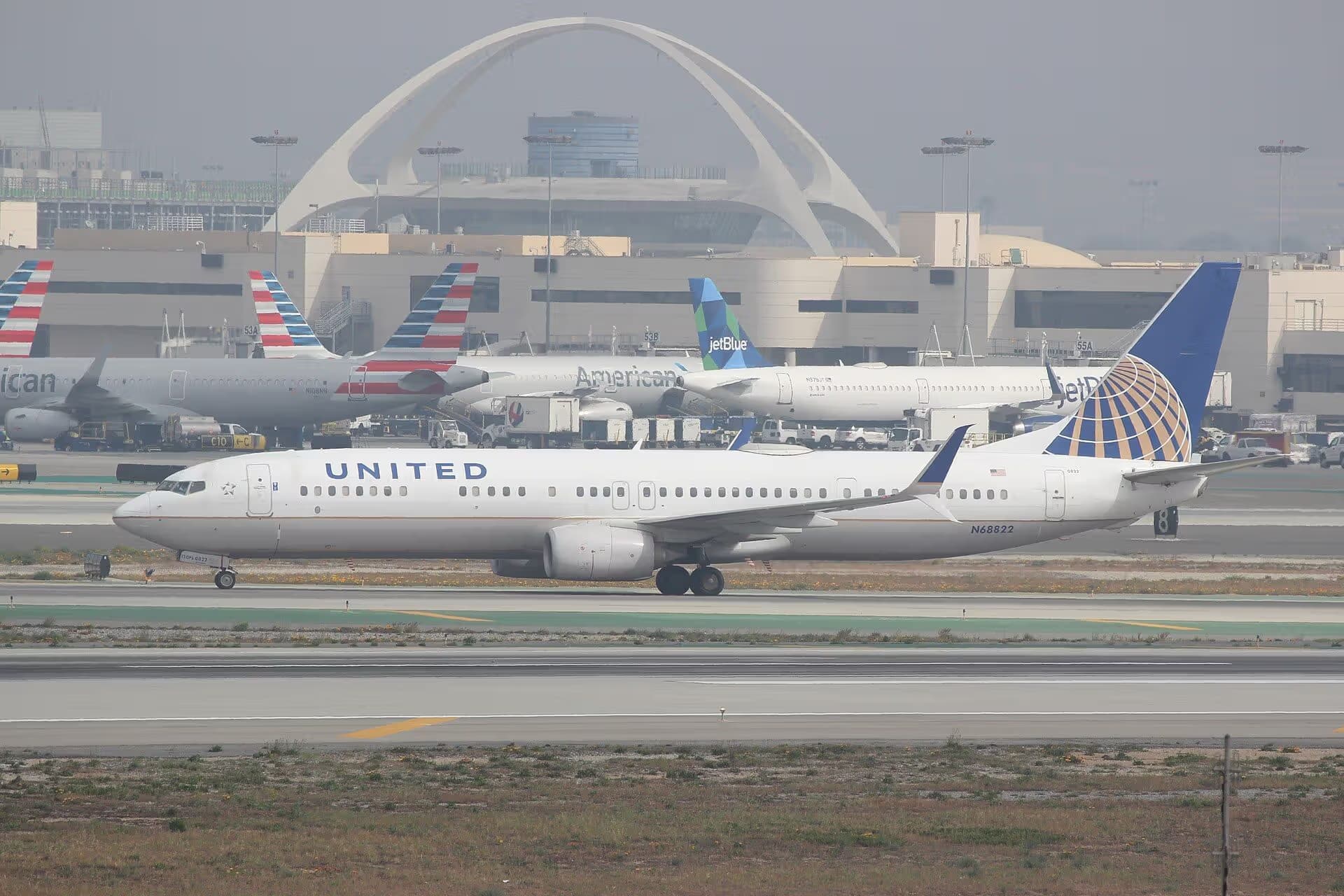 N68822 — Boeing
