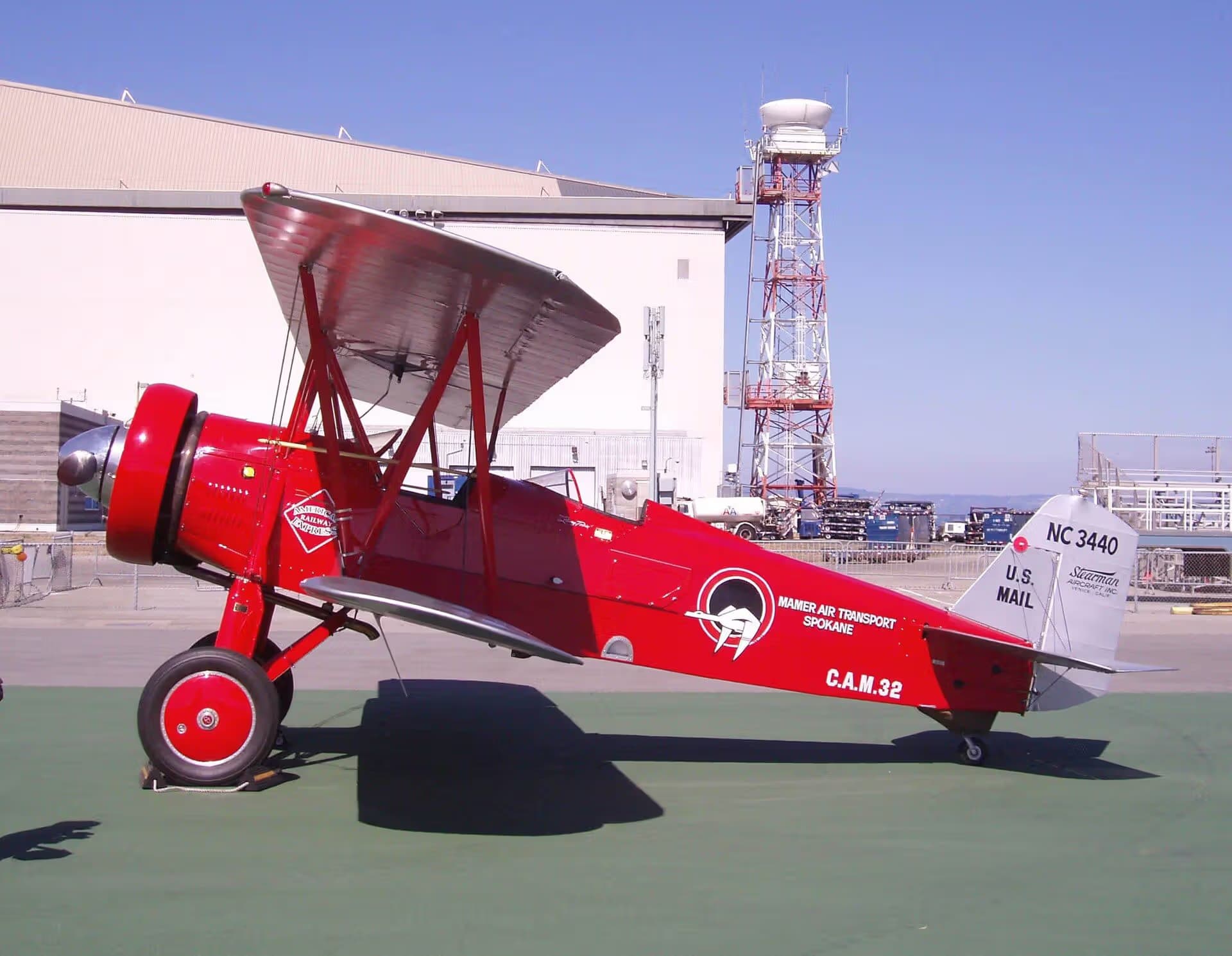 Unidentified — Single-engine aircraft