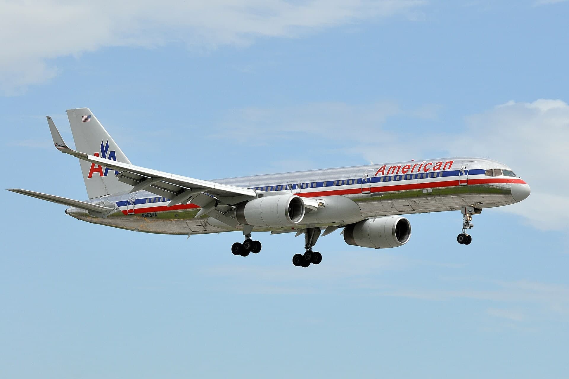 N665AA — Boeing