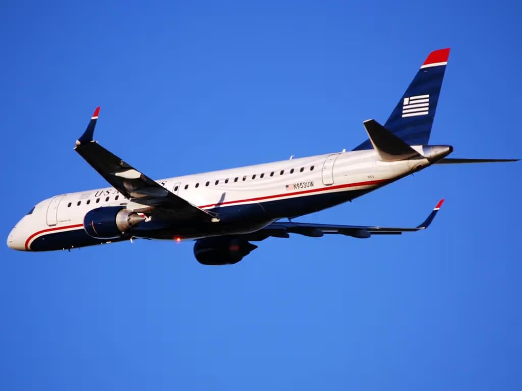 N953UW — Twin-engine aircraft