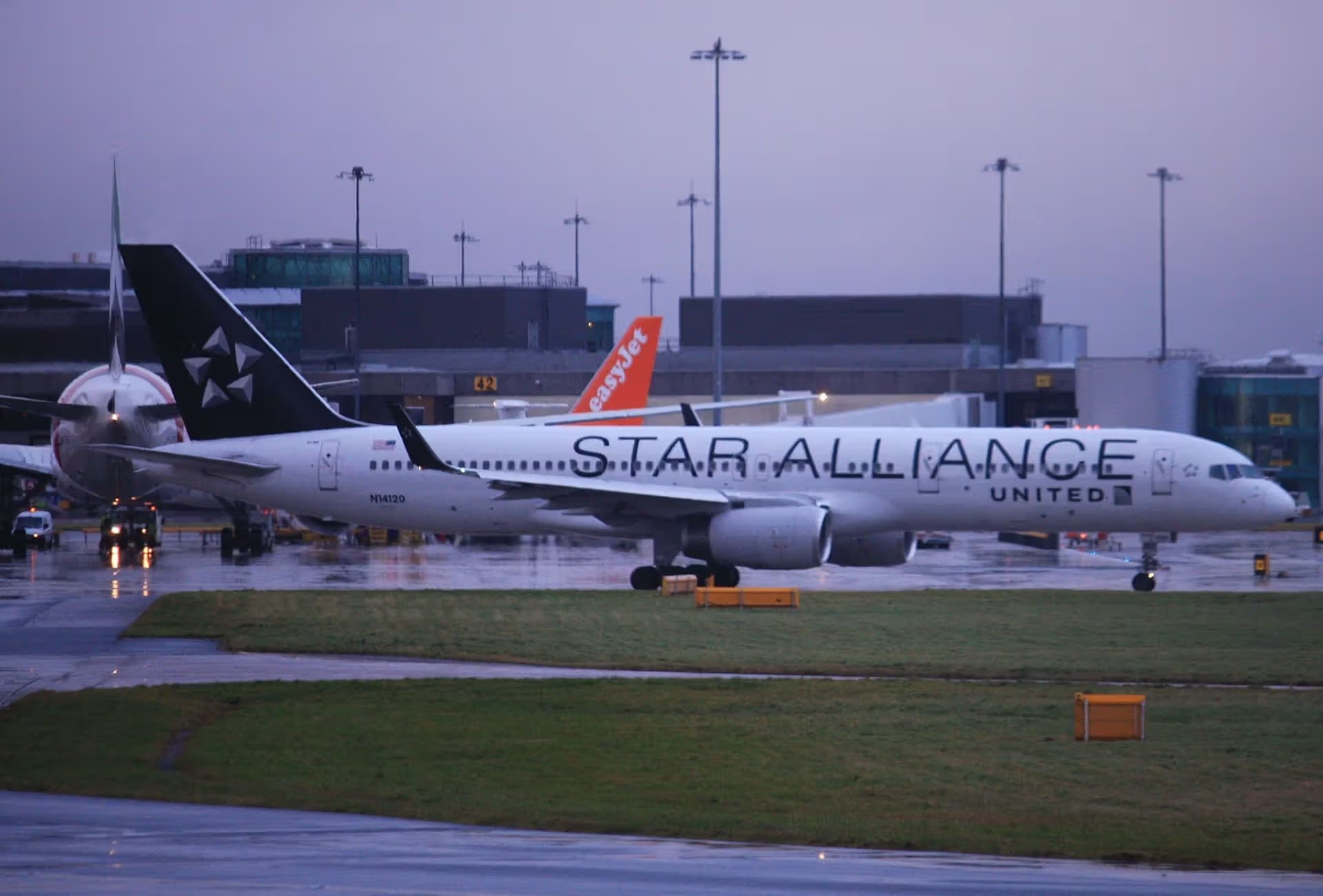 N14120 — Boeing