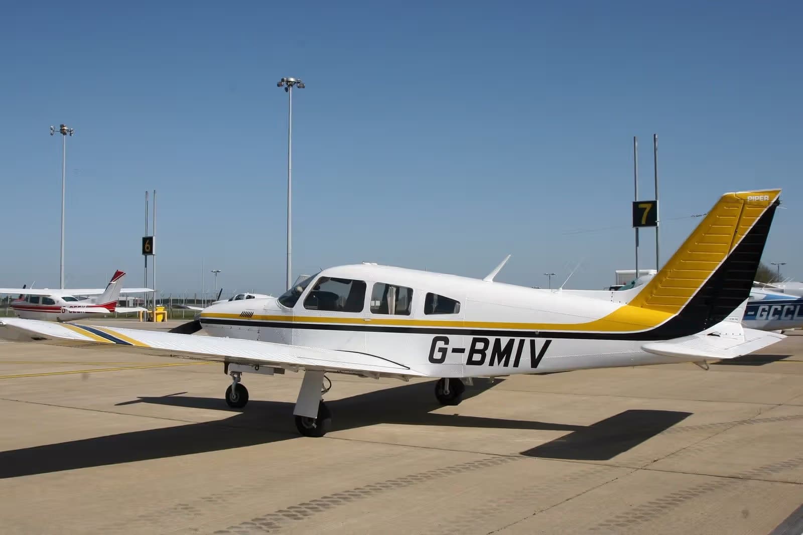 G-BMIV — Piper