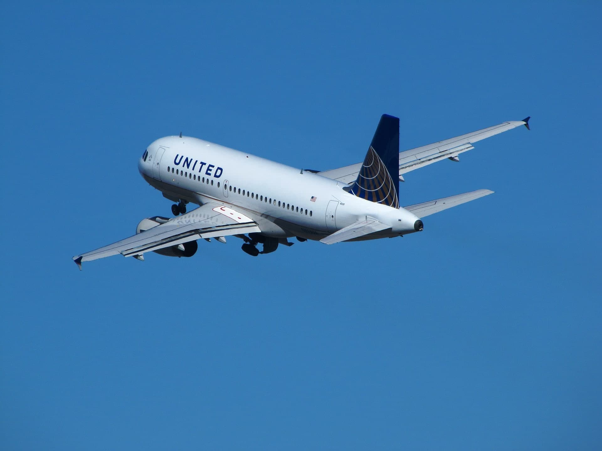 N835UA — Airbus