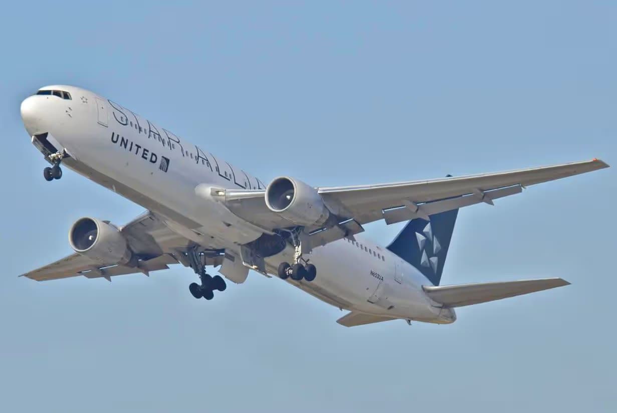 N653UA — Boeing