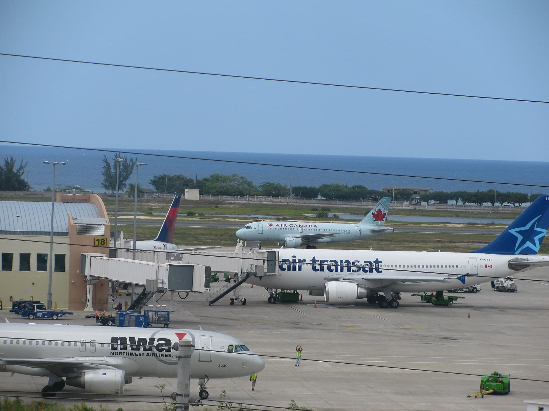 N330NW — Aircraft