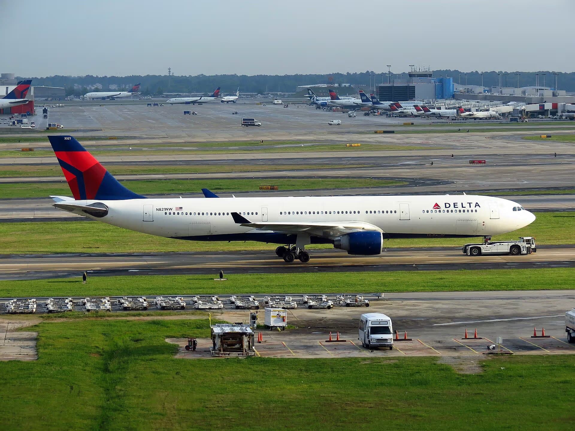 N821NW — Airbus