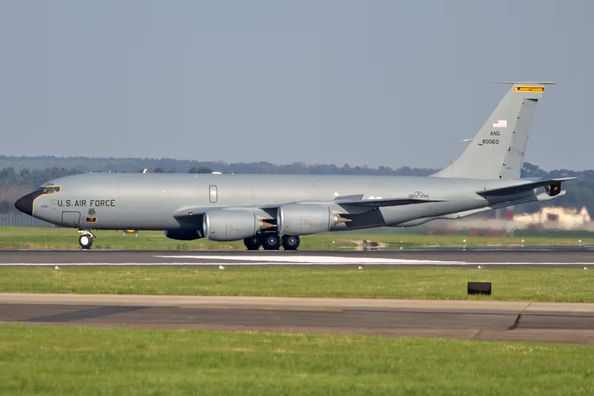 Unidentified — Boeing
