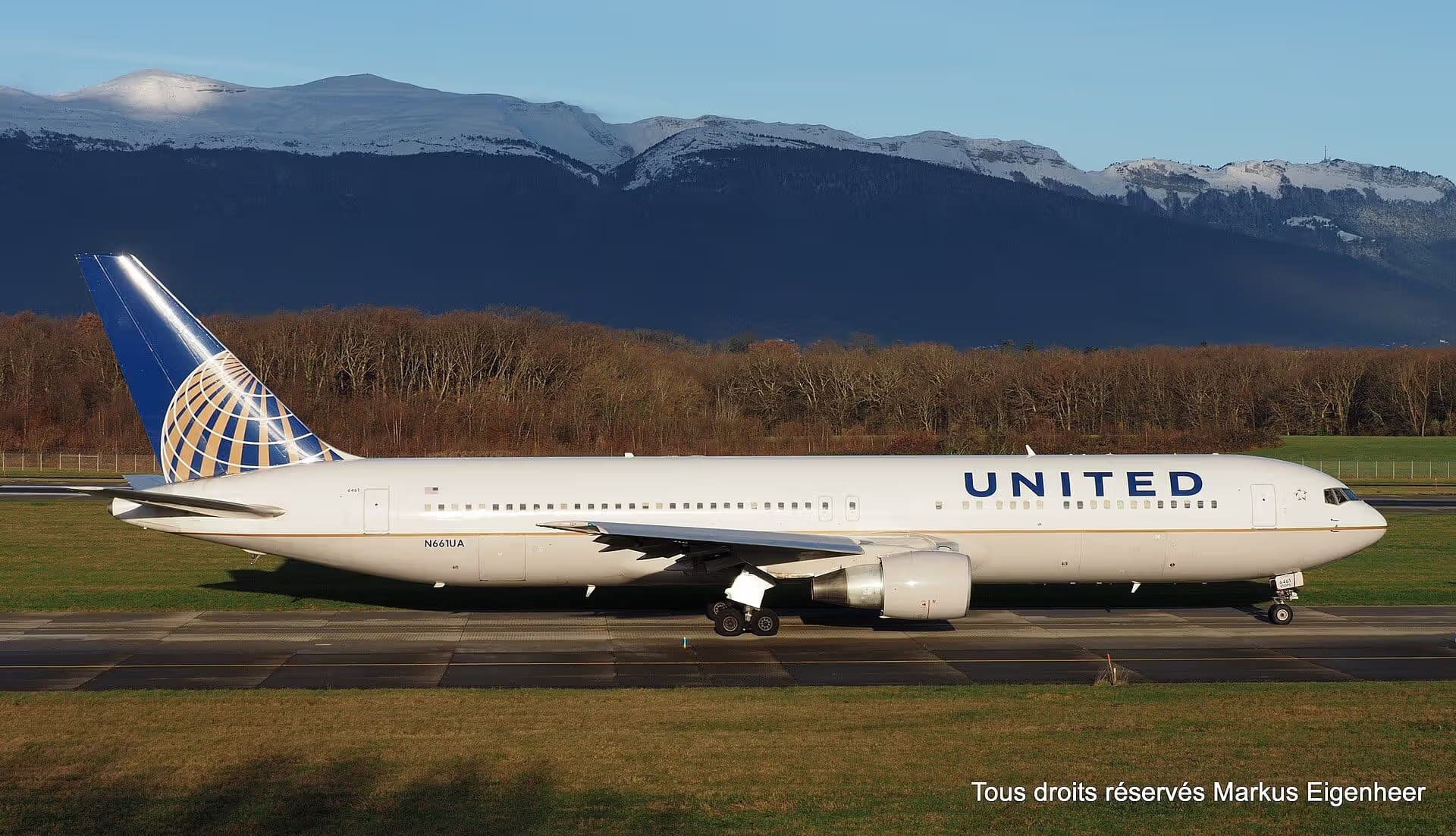 N661UA — Boeing