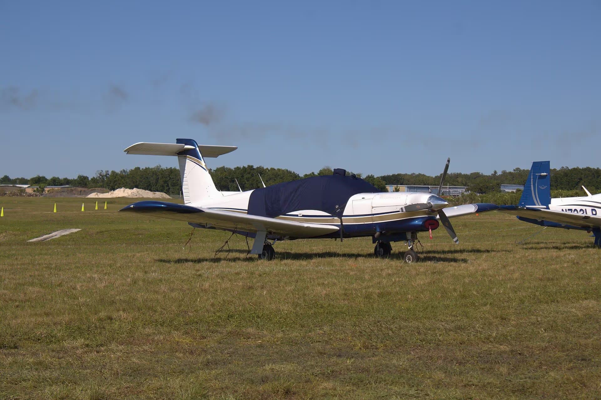 N39639 — Single-engine aircraft