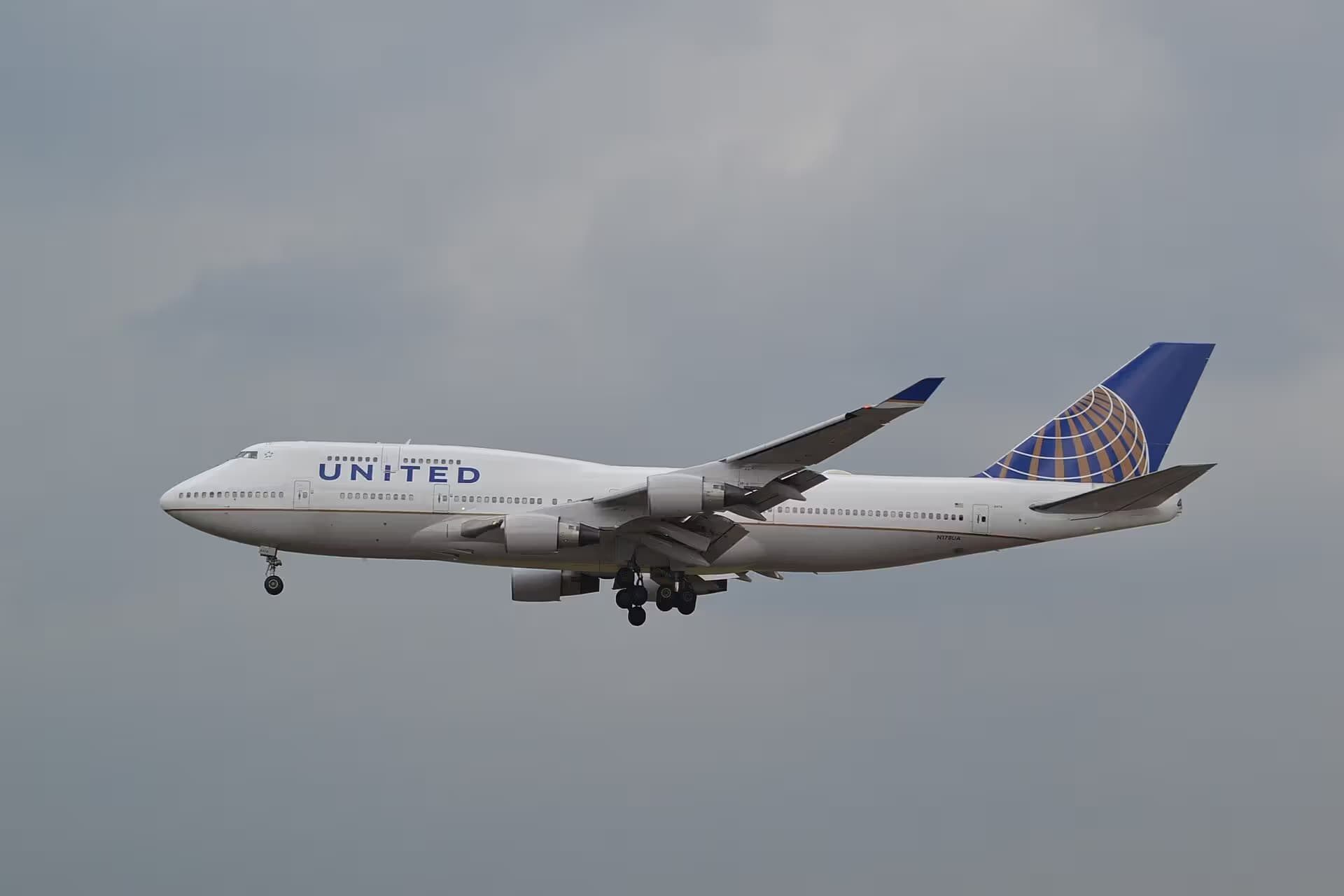N178UA — Boeing