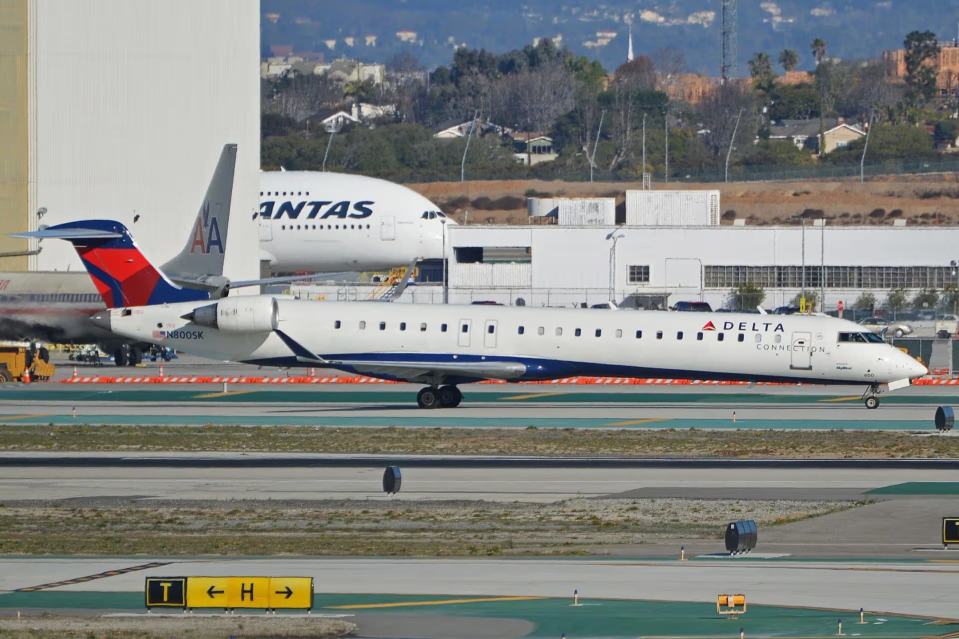 N800SK — Bombardier