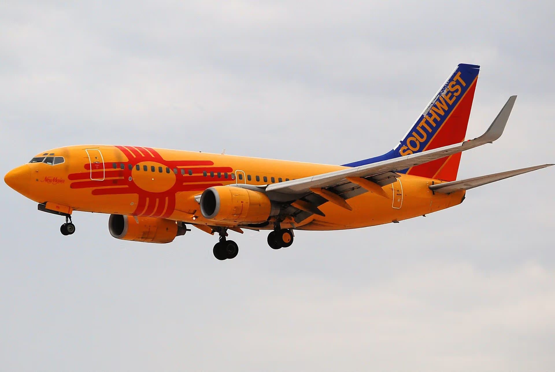 N781WN — Twin-engine aircraft