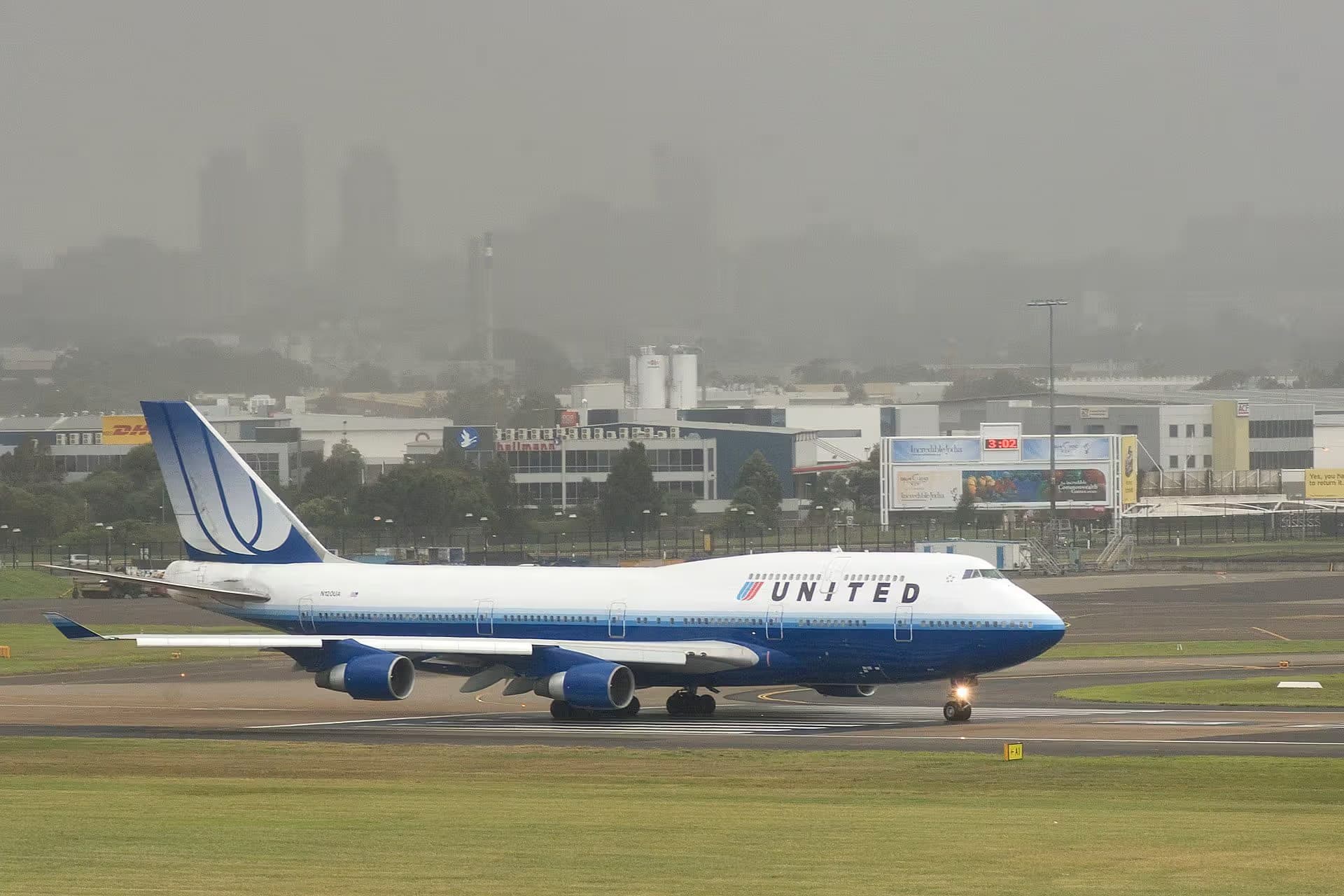 N120UA — Boeing