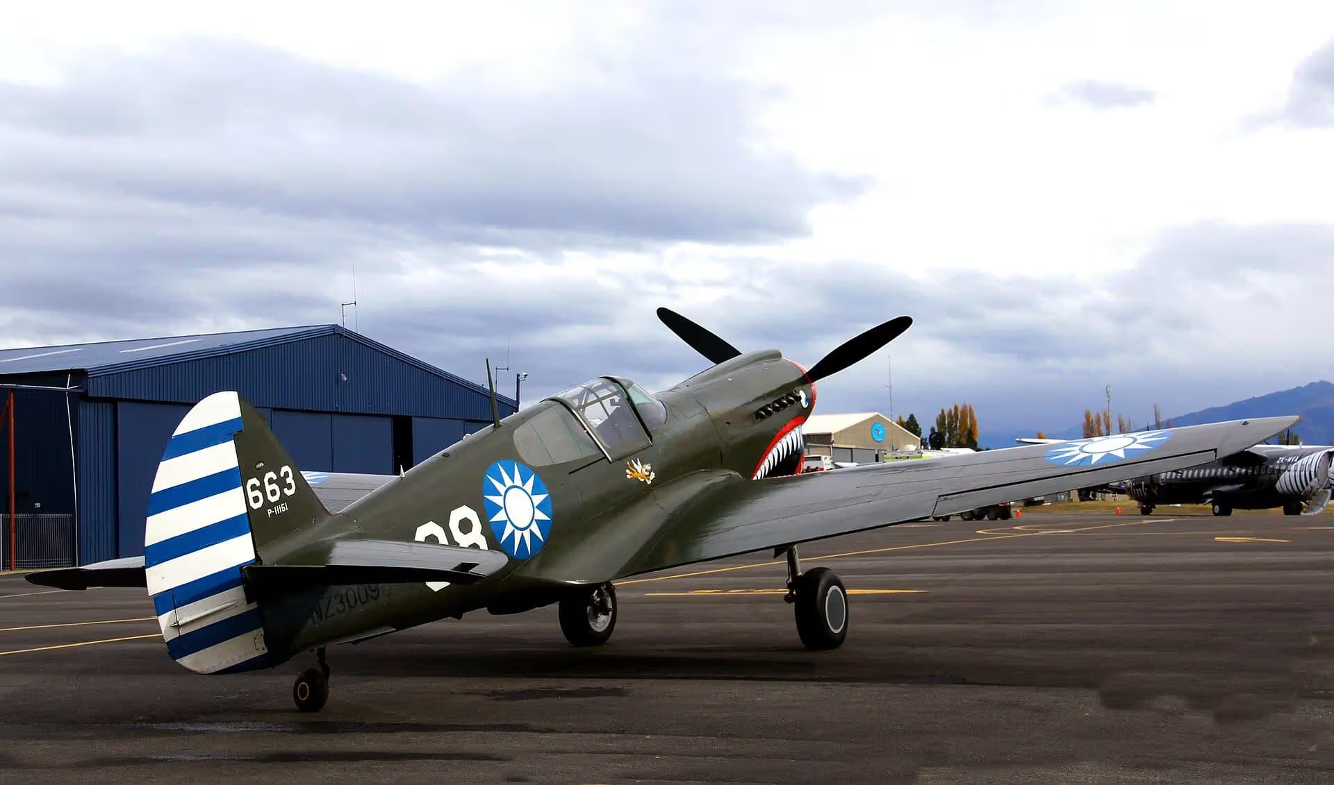 Unidentified — Single-engine aircraft