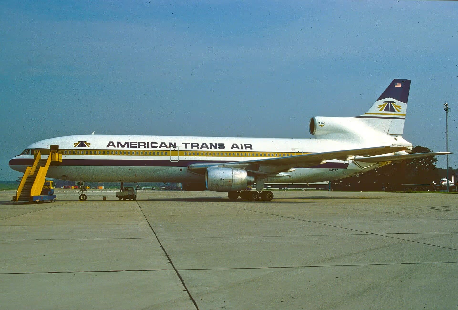 N189AT — Lockheed