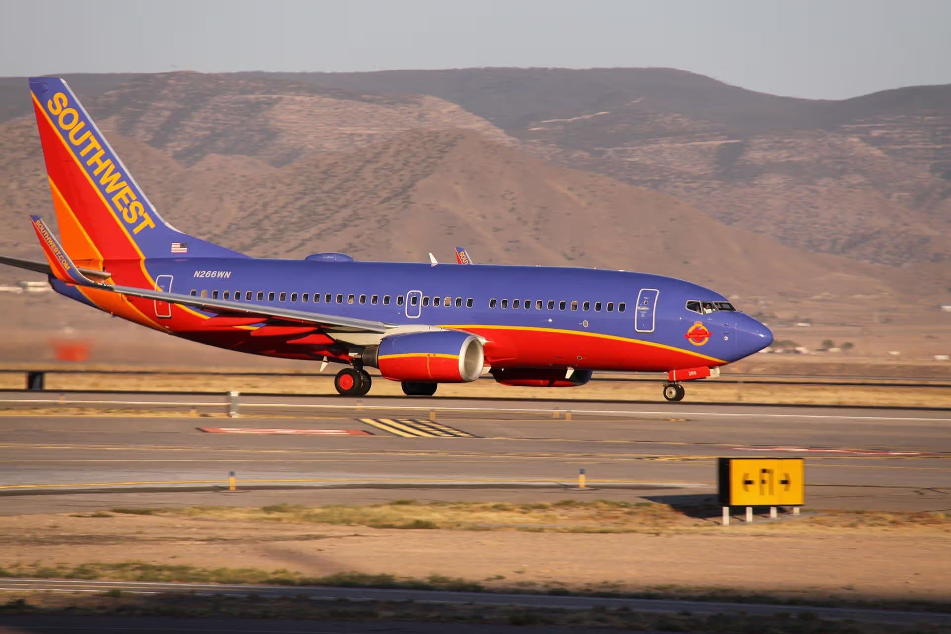 N266WN — Boeing