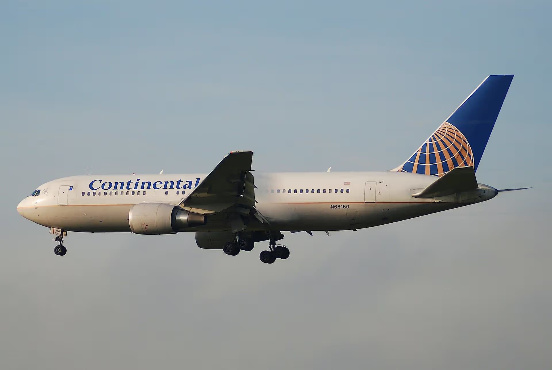 N68160 — Twin-engine aircraft