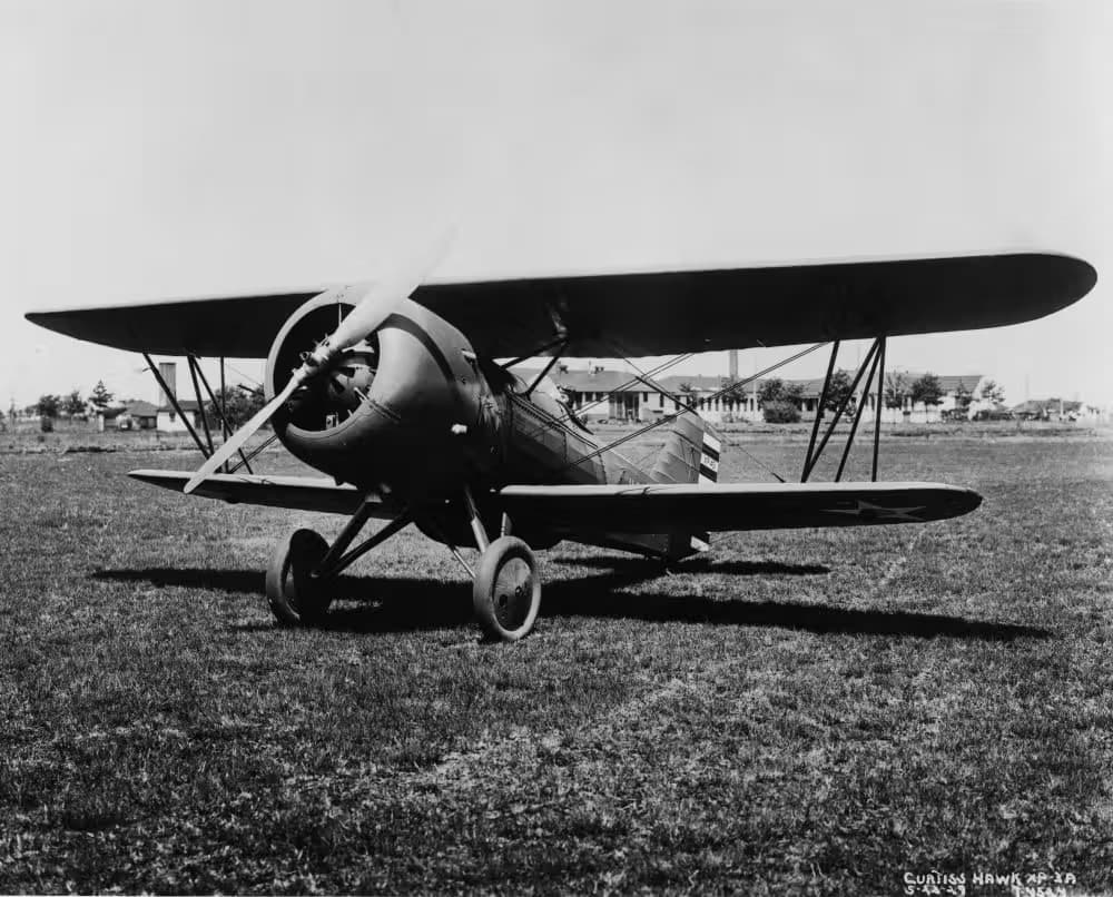 Unidentified — Single-engine aircraft