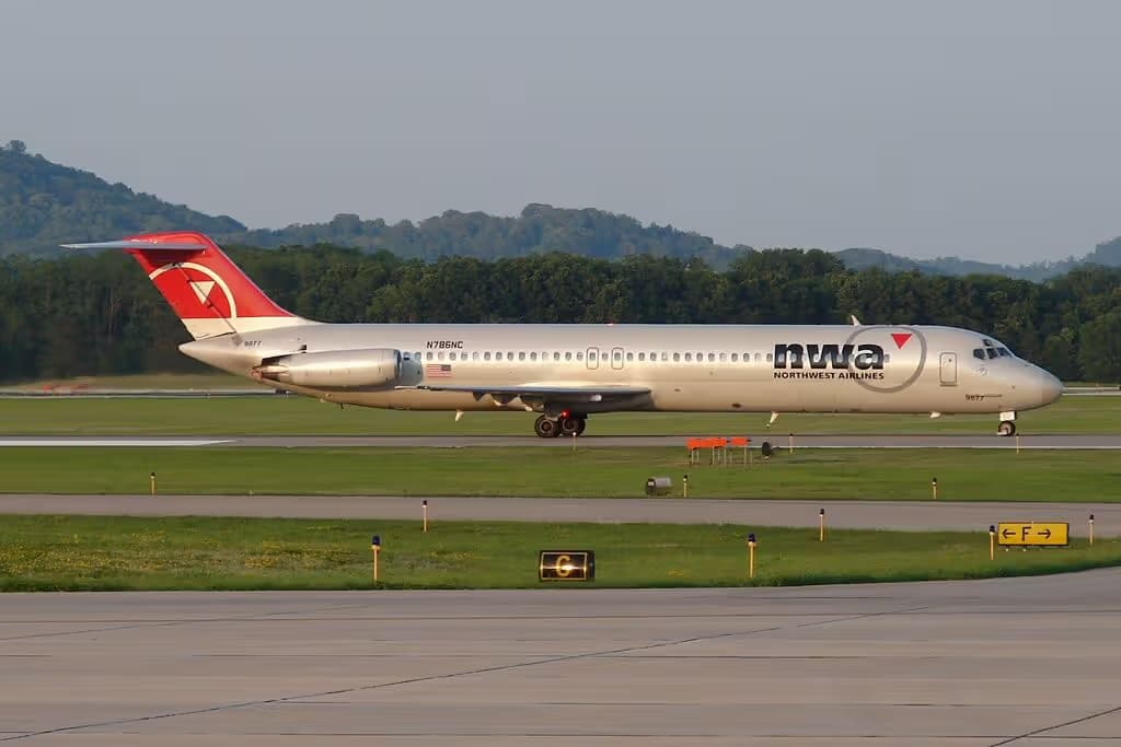 N786NC — Douglas