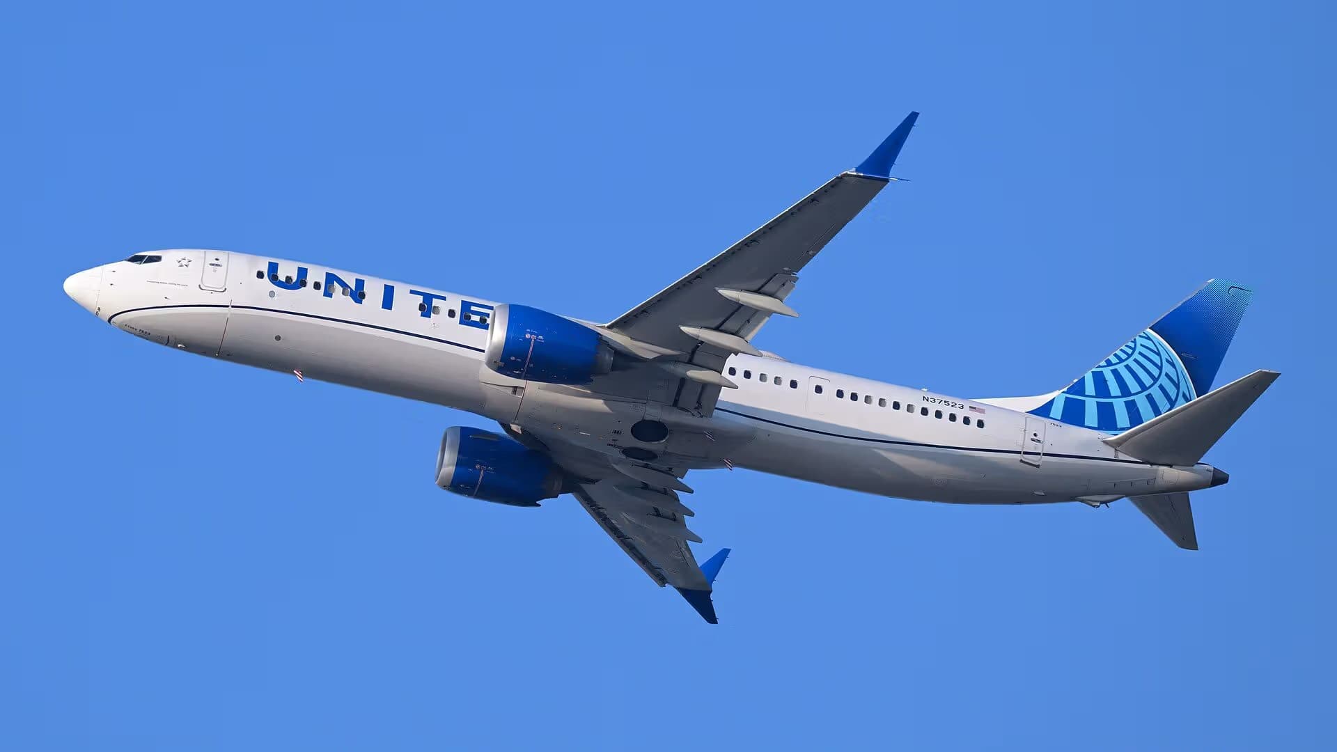 N37523 — Boeing