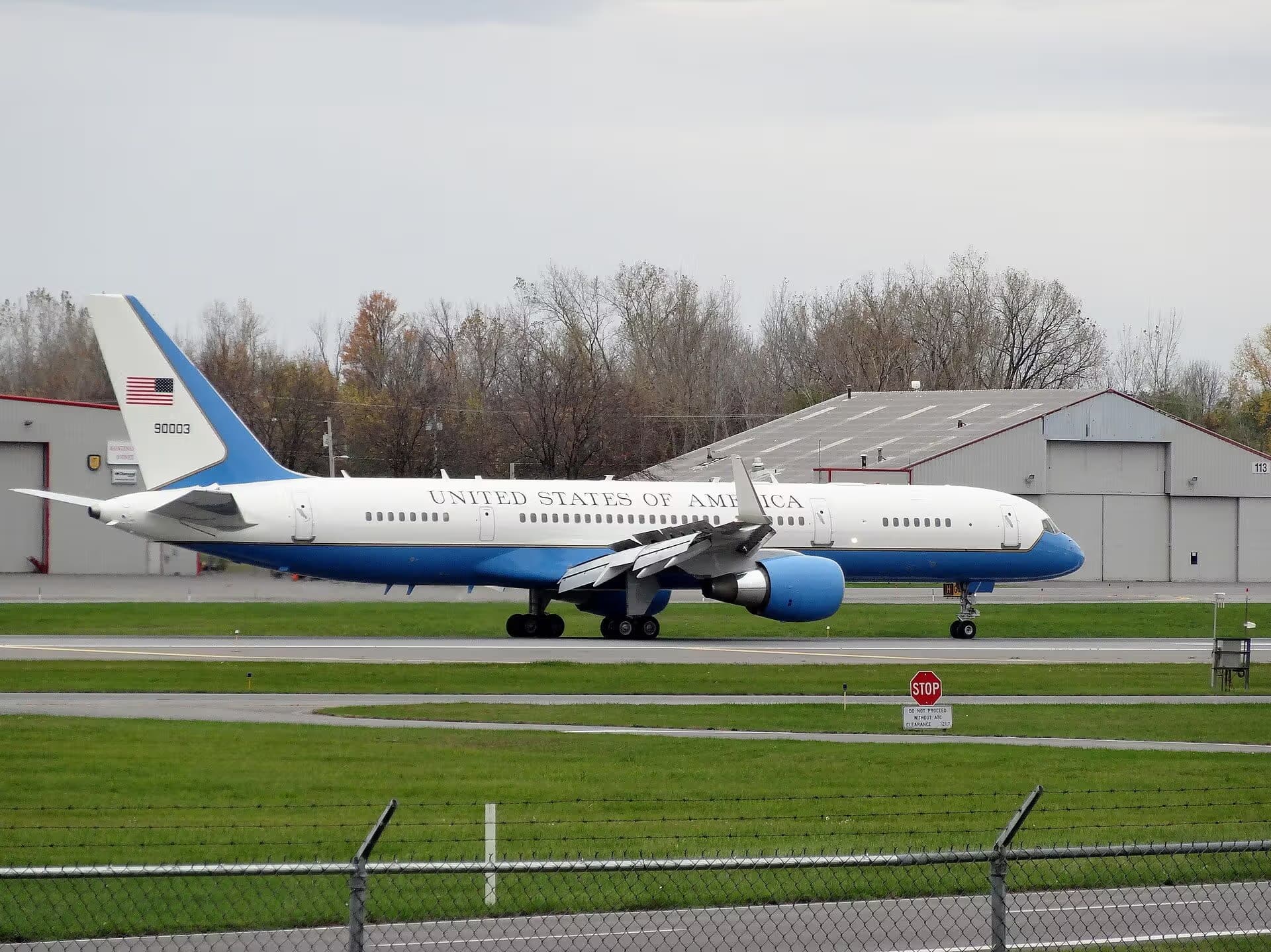 Unidentified — Boeing