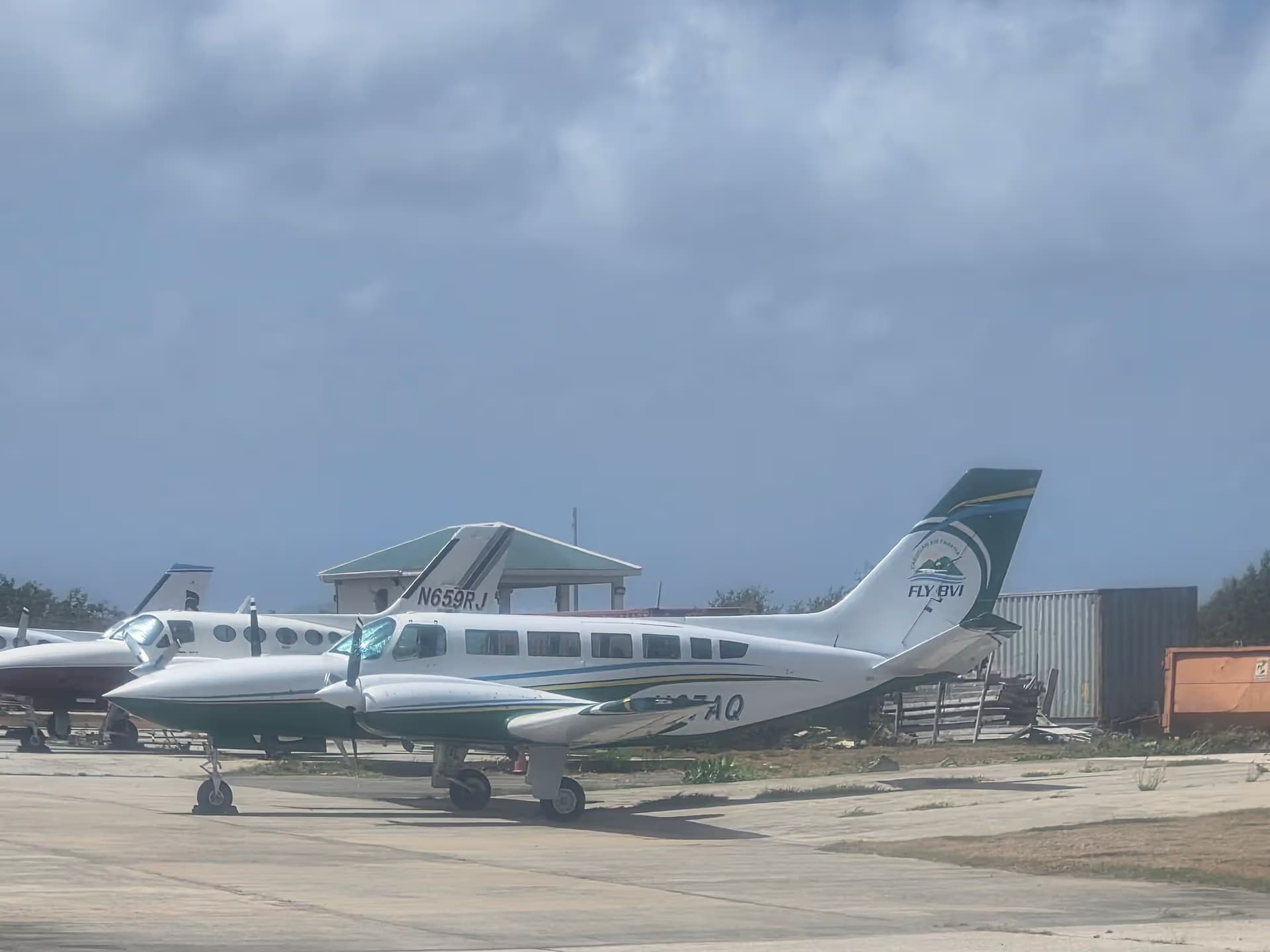 VLLAQ — Cessna Cessna 402