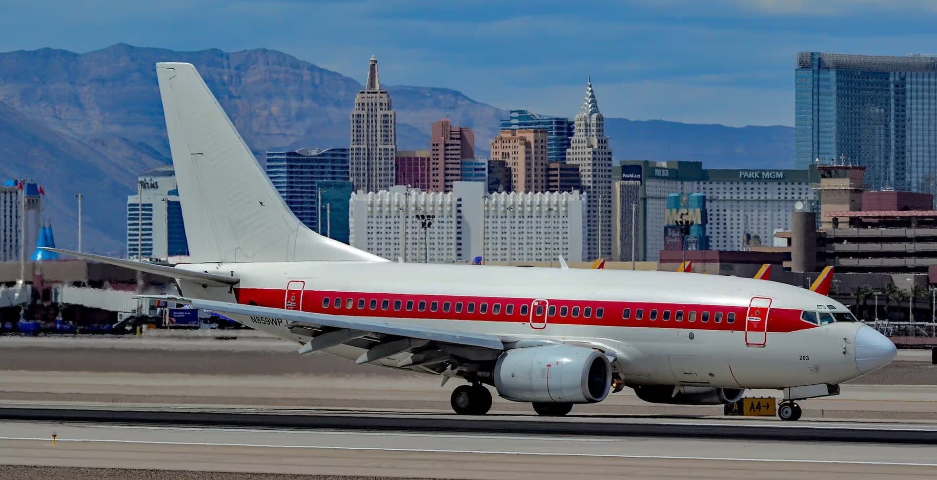 N859WP — Boeing