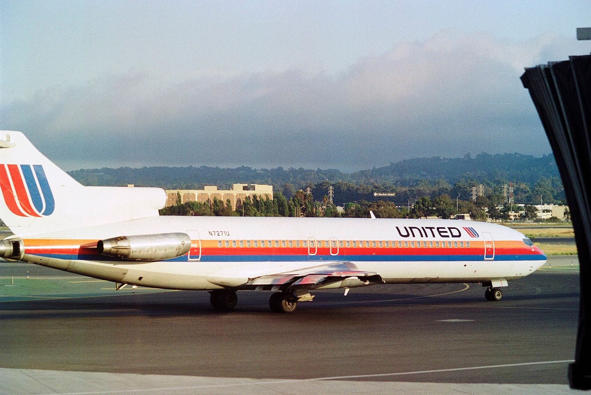 N7271U — Aircraft