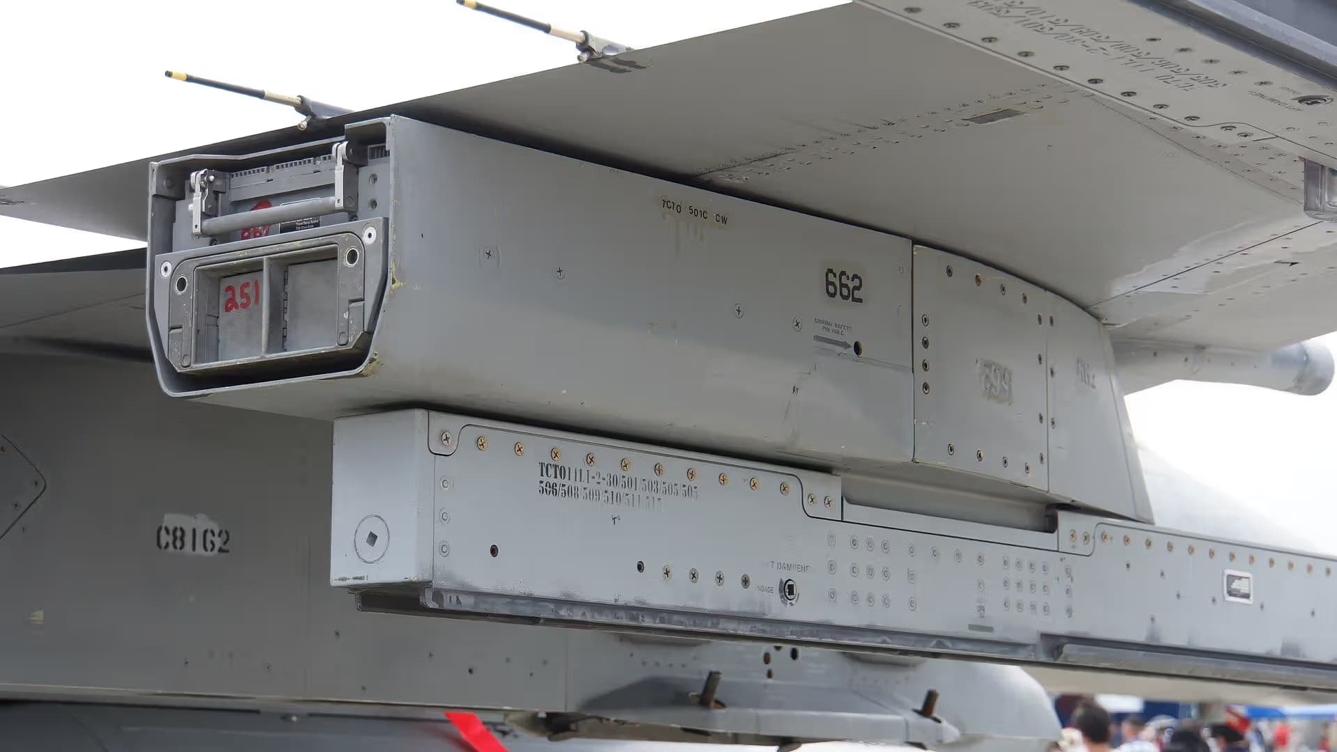 Unidentified — Aircraft