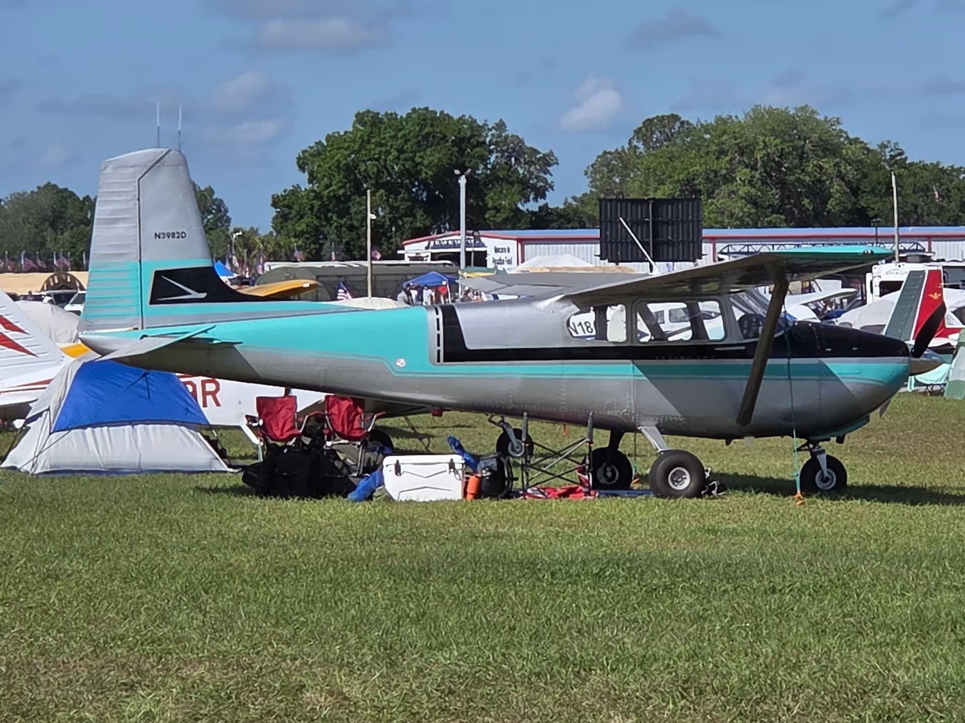 N3982D — Cessna 182A at Lakeland Linder Intl