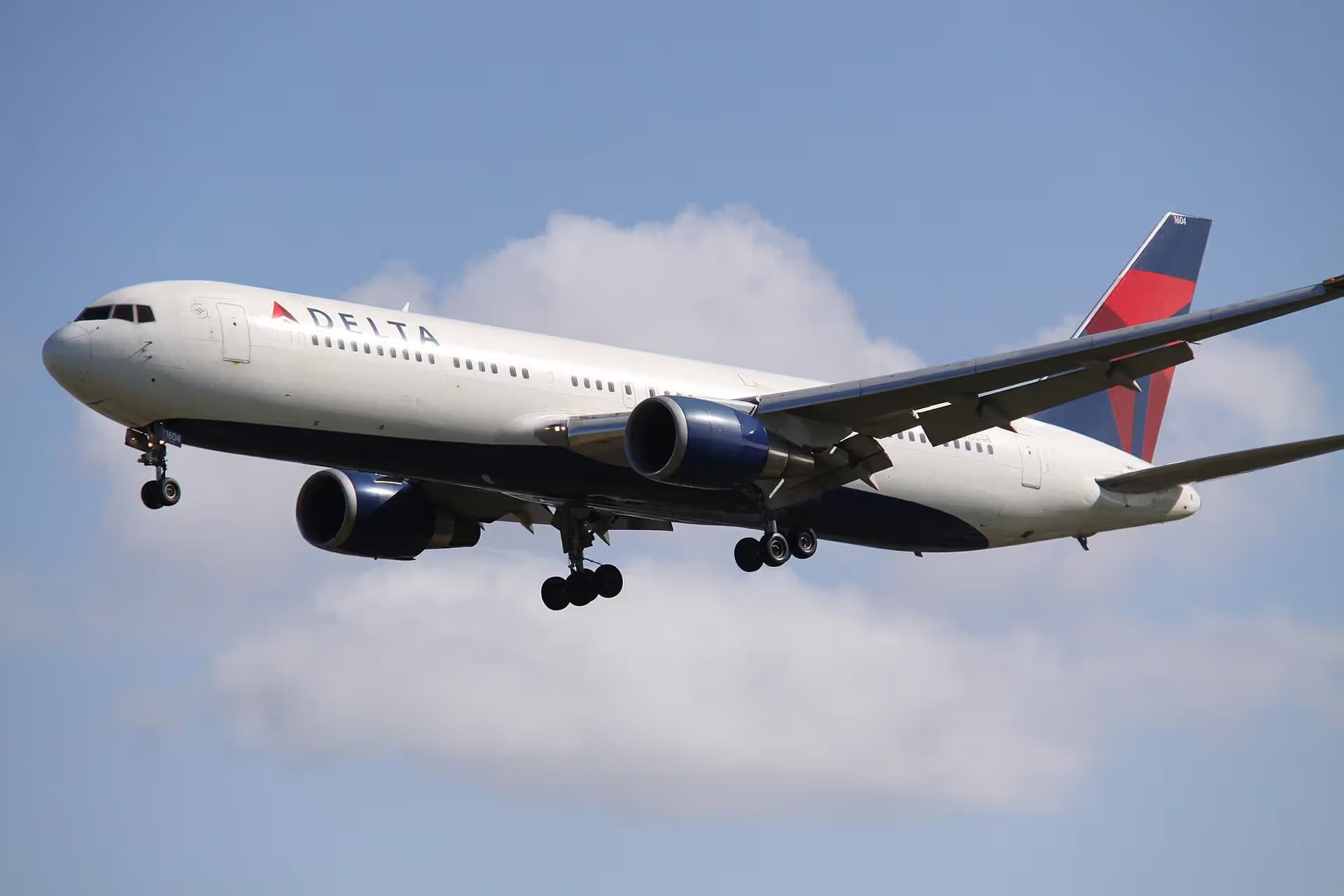N1604R — Boeing
