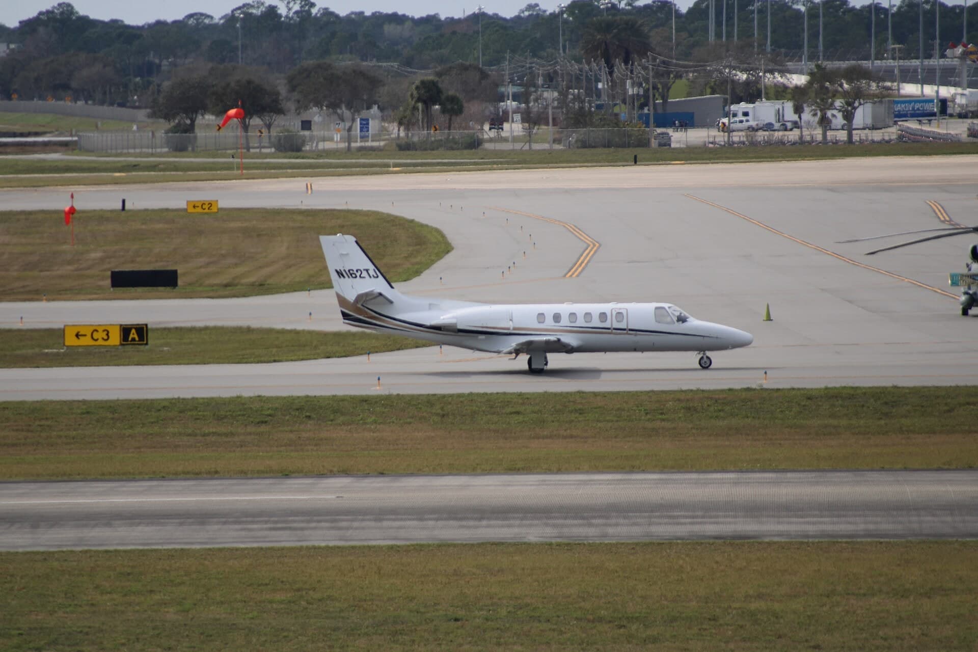 N162TJ — Business jet