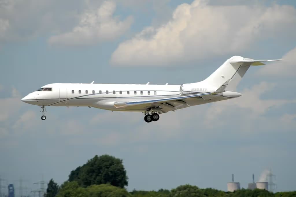 N999YY — Business jet
