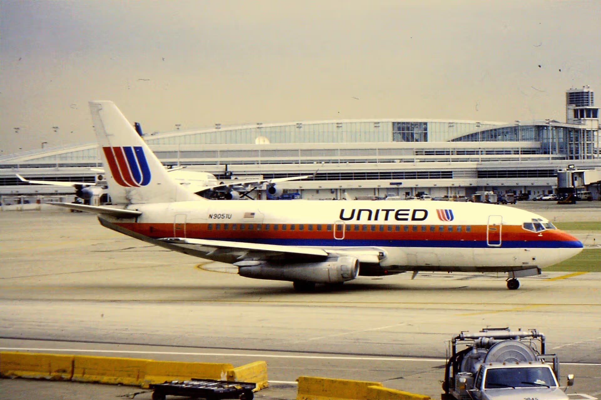 N9051U — Boeing