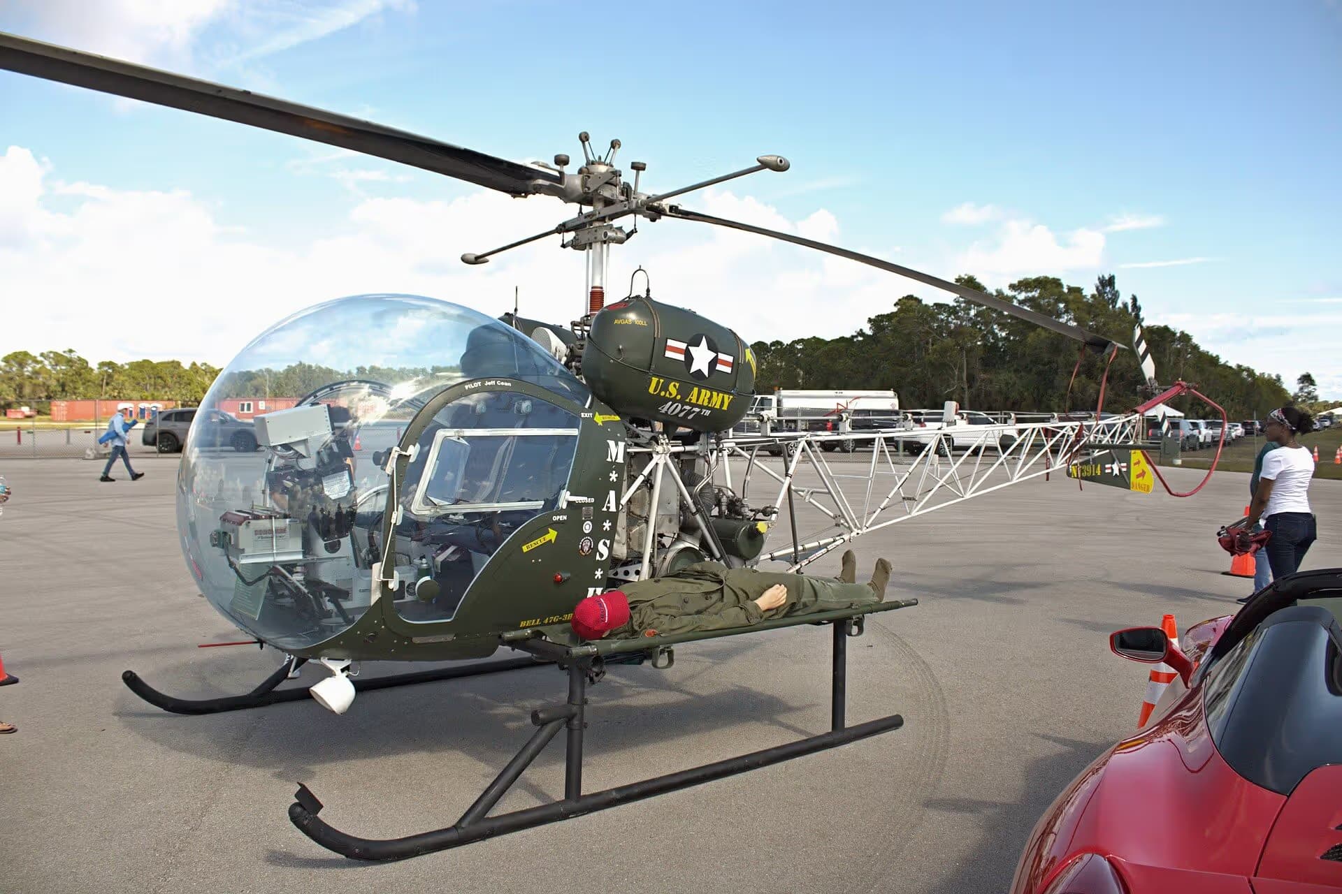 N73914 — Helicopter