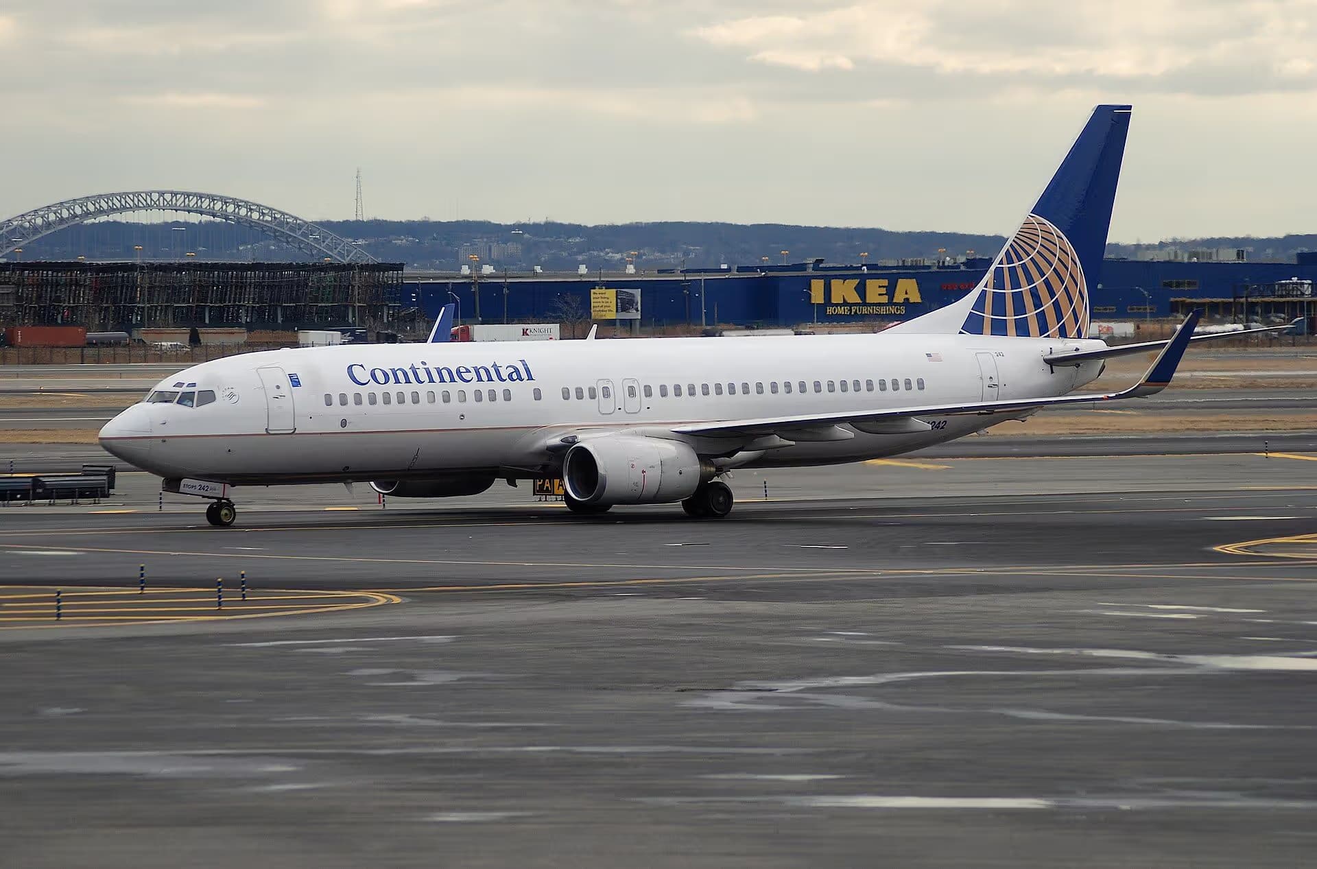 N14242 — Boeing
