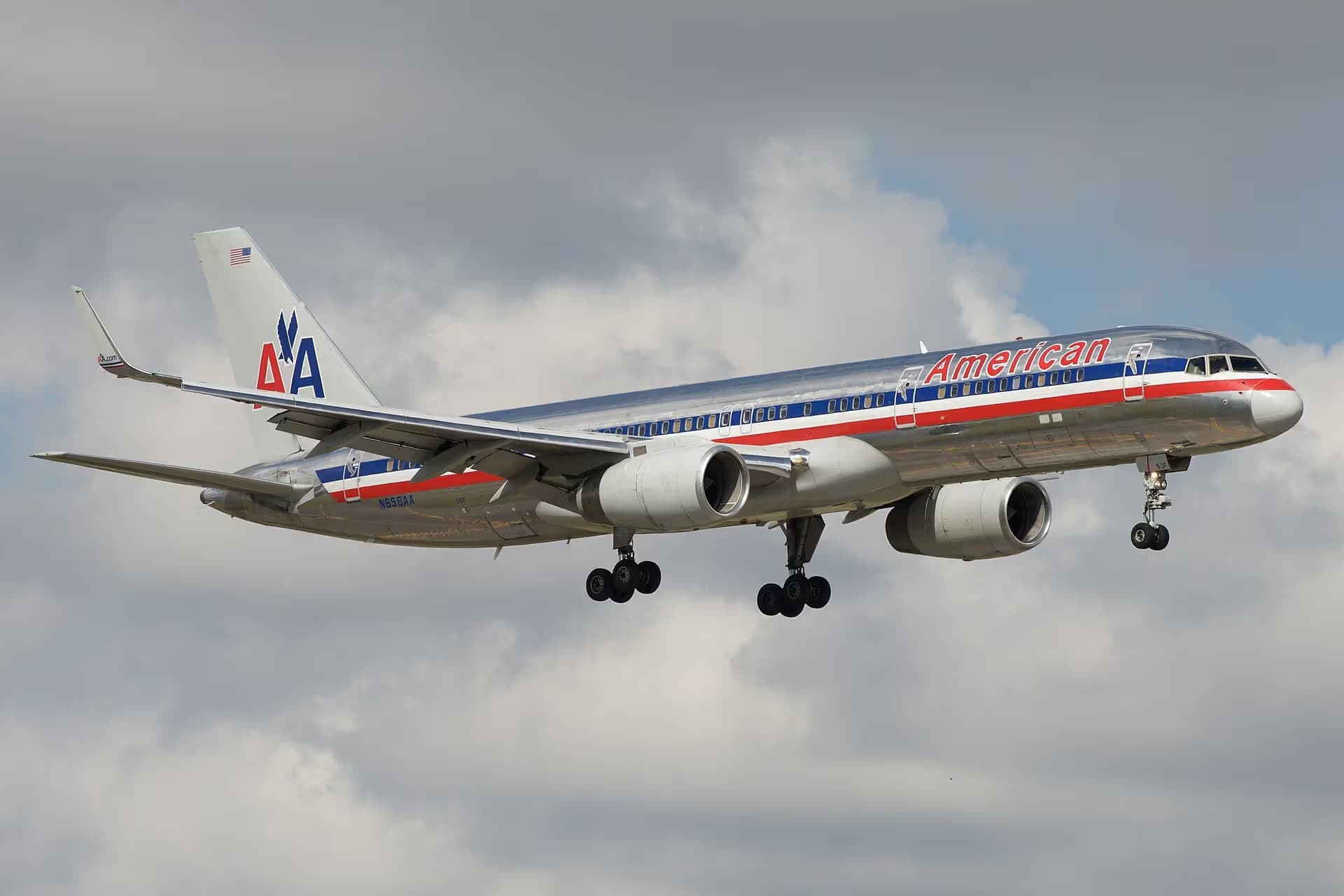 N658AA — Boeing
