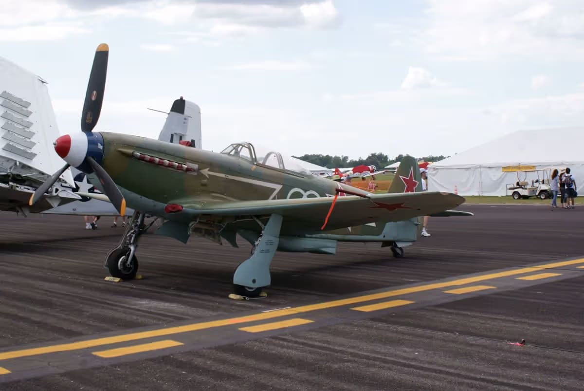Unidentified — Warbird