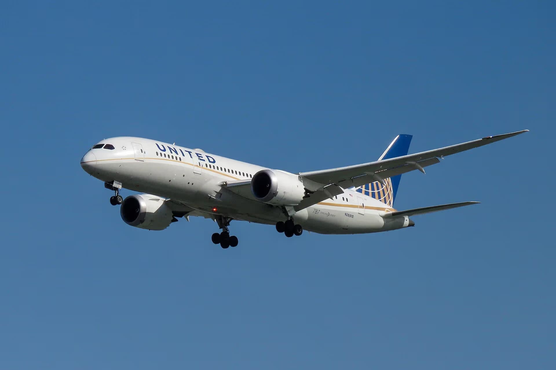 N26910 — Boeing