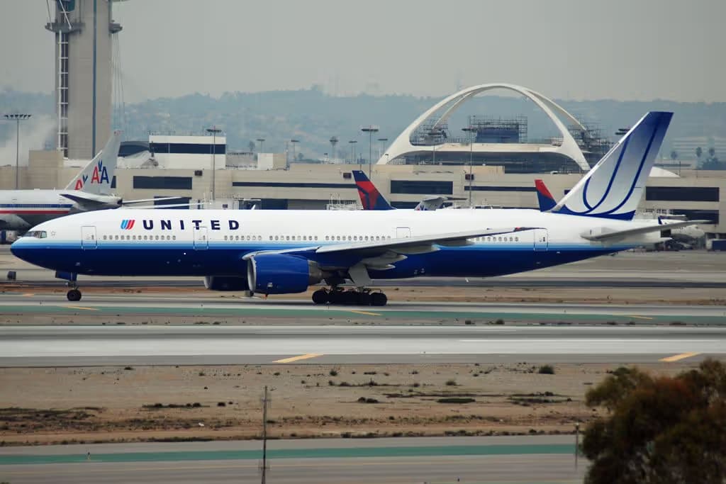 N795UA — Boeing