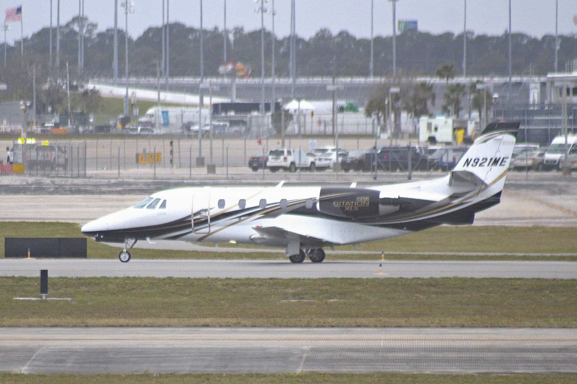 N921ME — Aircraft