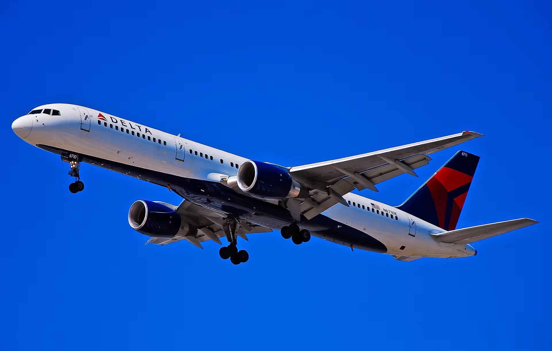 N6710E — Boeing
